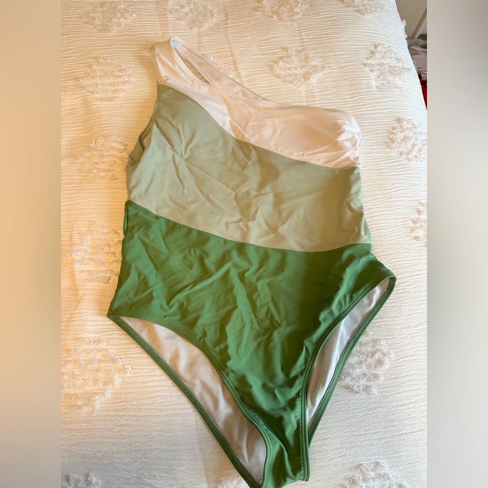 Women or Girl’s Swimsuit